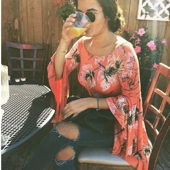 🎉HP🎉 FP Birds Of Paradise Bell Sleeve Top - Picture 3 of 6